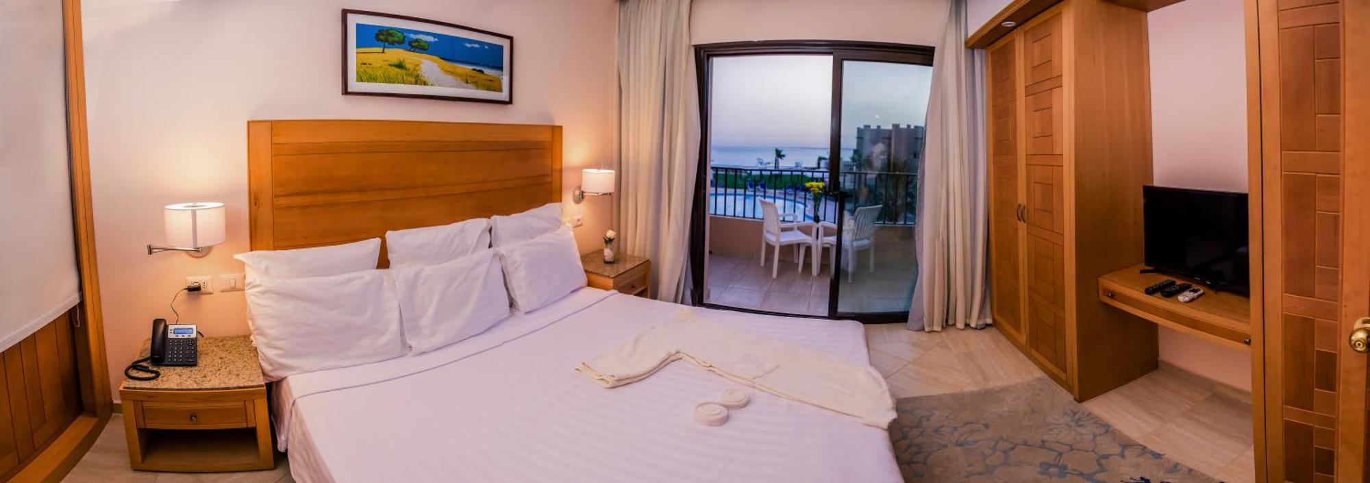 Otel Sky View 3*